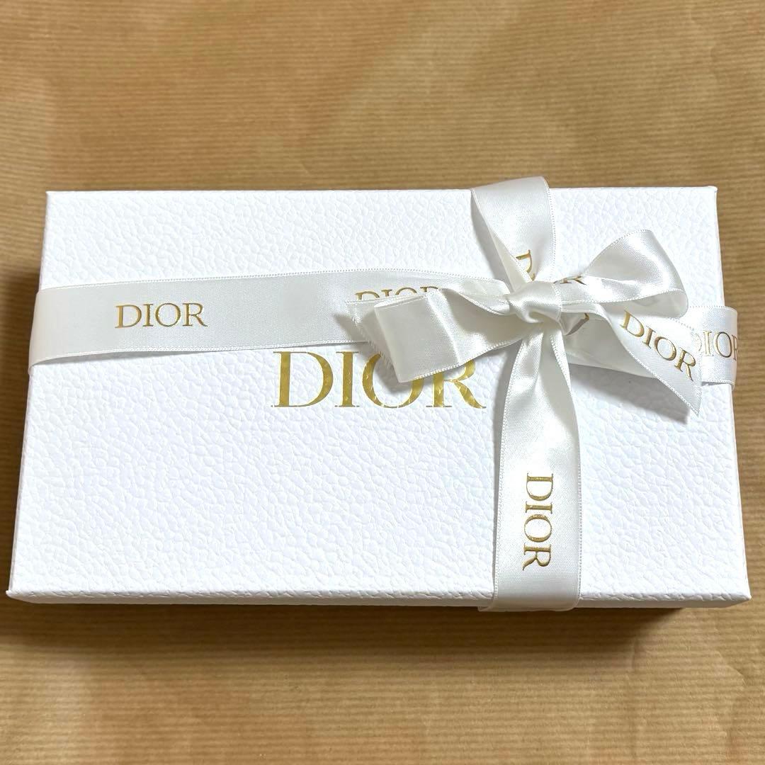 【新品同様 即購入◎】ディオール iPhone13proケース パテント