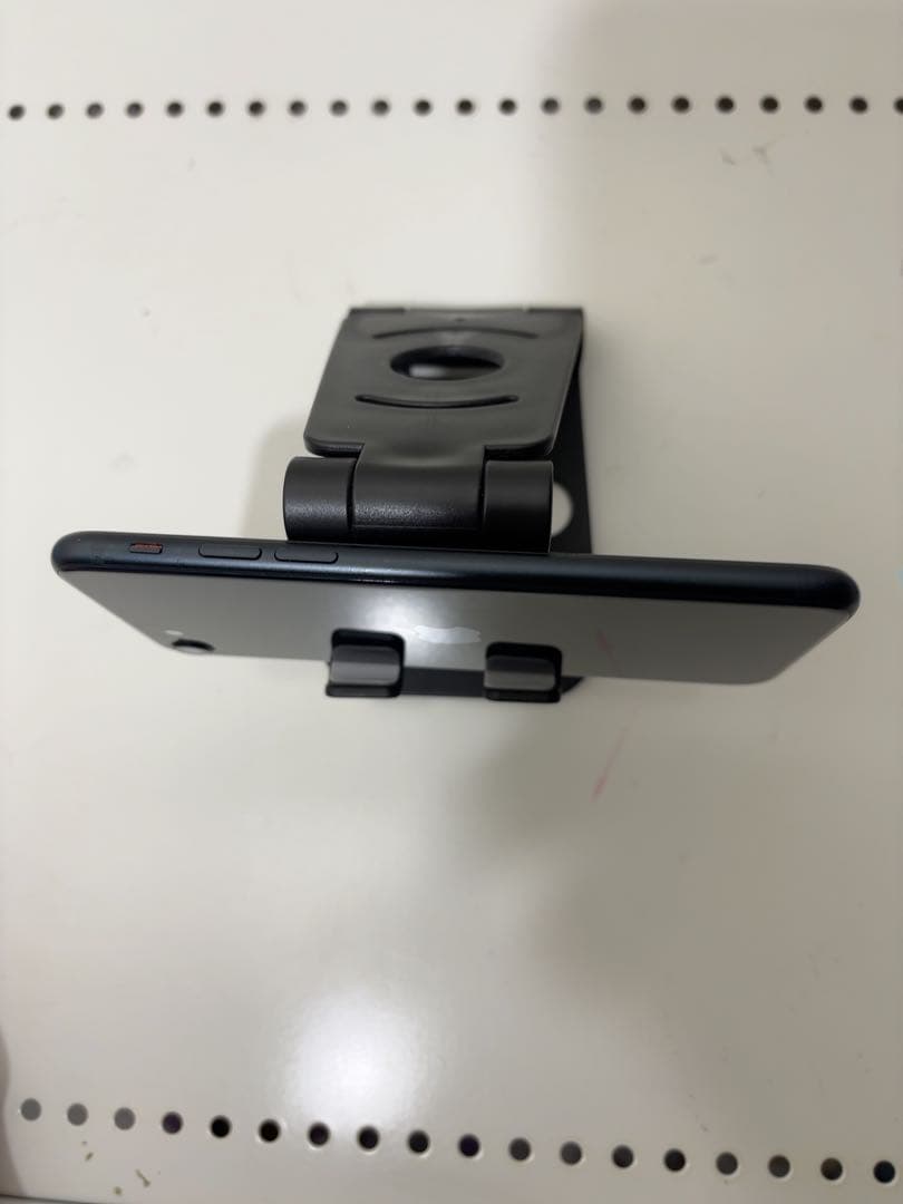 早い者勝ち　[SIMフリー]Apple iPhone se3 128GB