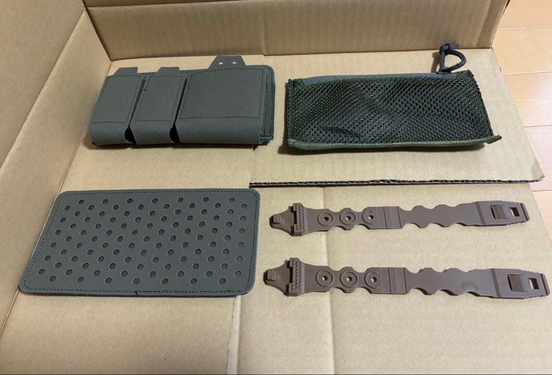 田村装備開発 TORTOISE POUCH レンジャーグリーン期間限定で値下げ！