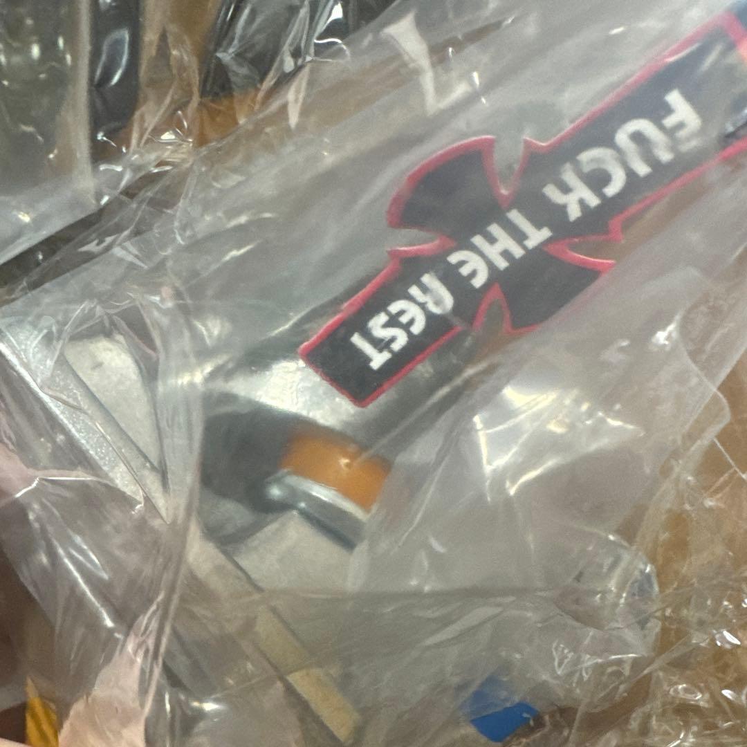 シュプリーム　independent