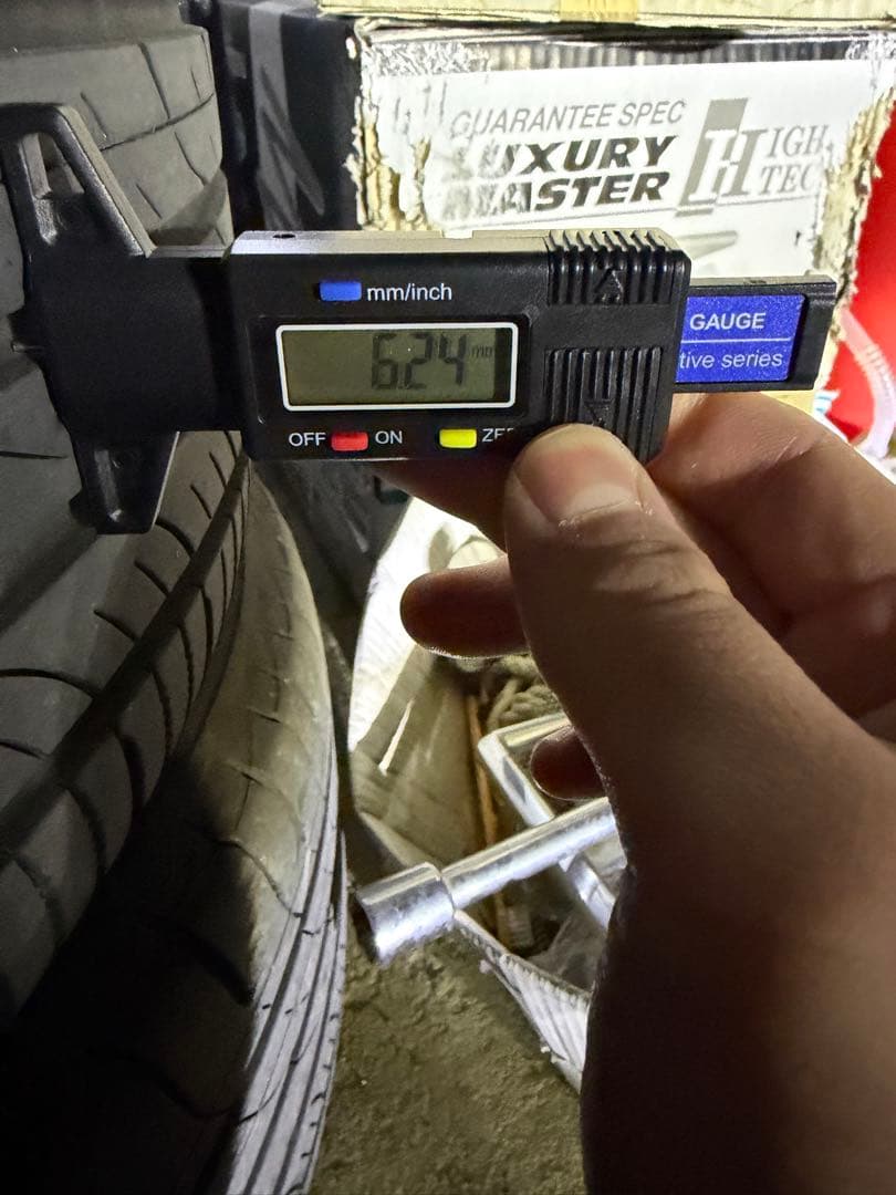 ③ ヴェゼル純正ホイール225/55/R18 1シーズン使用18インチ　４本