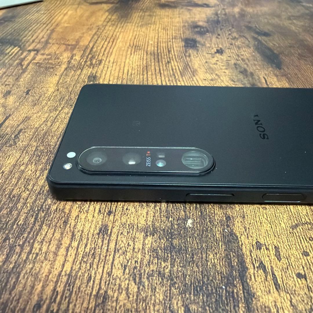 美品 SONY Xperia1 iv ブラック docomo版 256GB