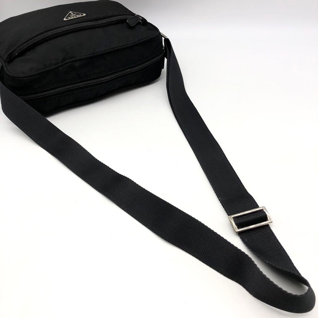 ✨人気✨ プラダ カメラバッグ ショルダーバッグ ナイロン 三角ロゴ ブラック