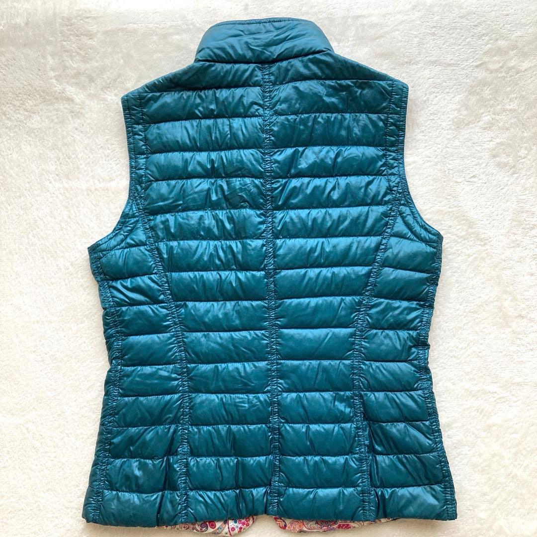 美品　ヘルノ　フェザーダウンベストジャケット　裏地総柄　ペイズリー柄　グリーン