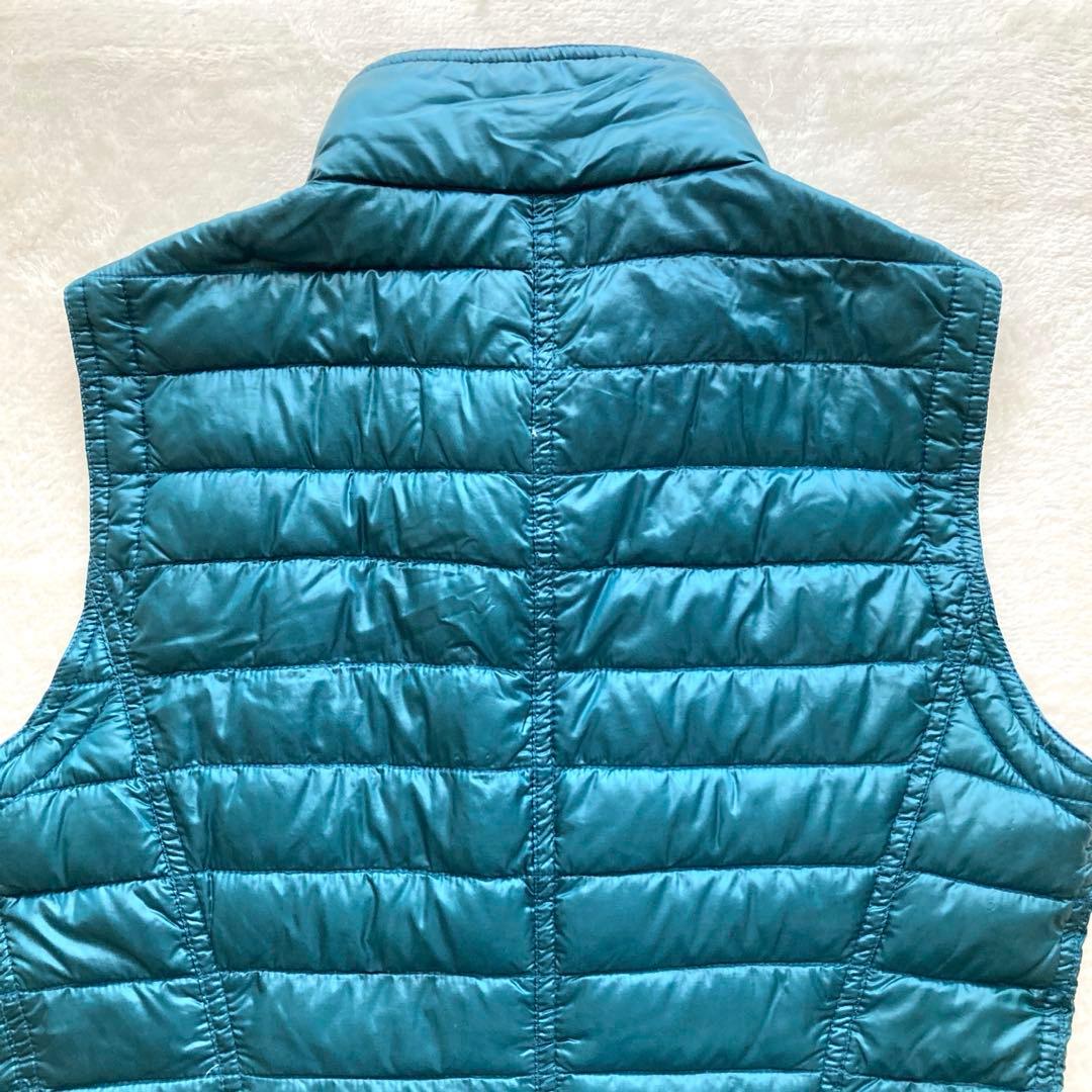 美品　ヘルノ　フェザーダウンベストジャケット　裏地総柄　ペイズリー柄　グリーン