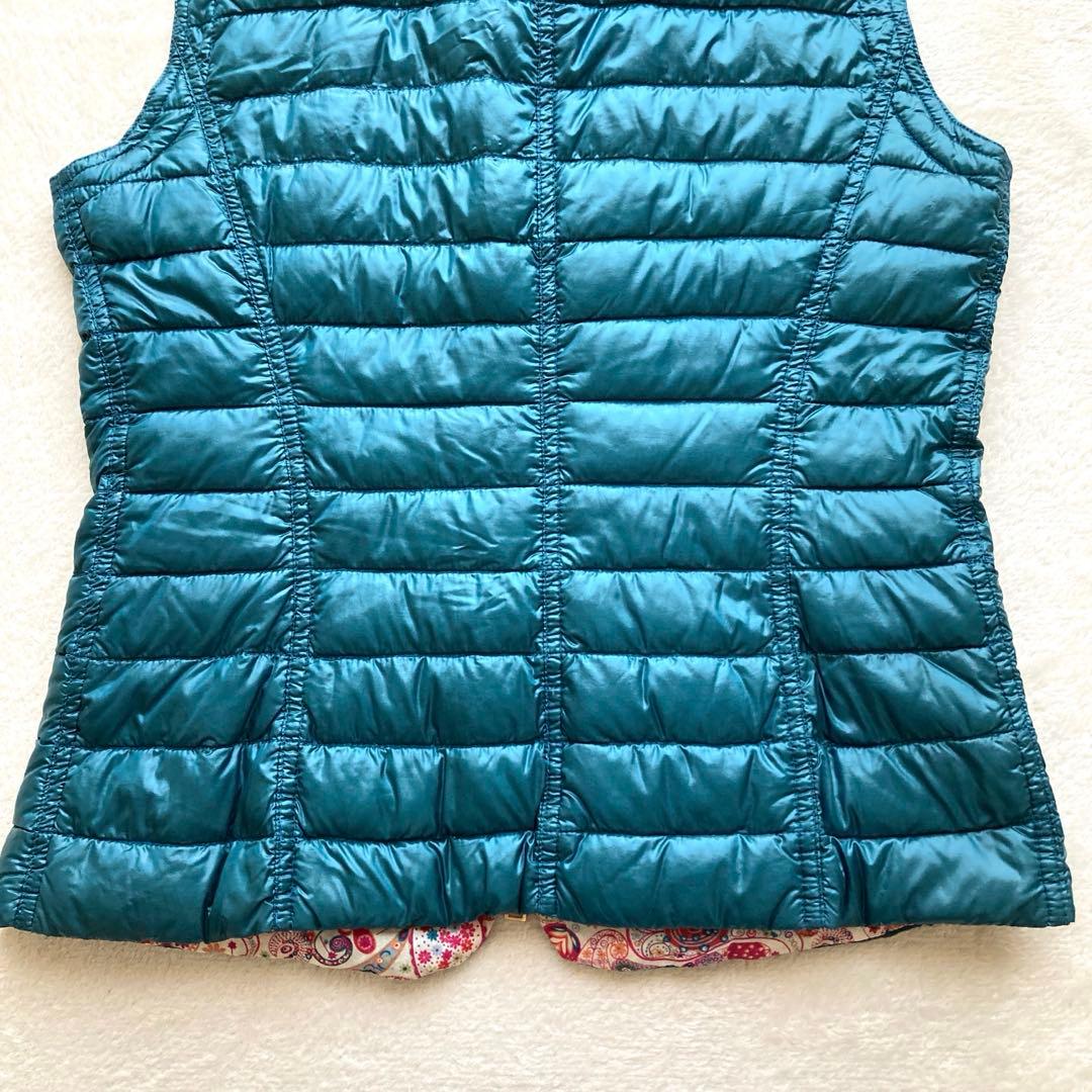 美品　ヘルノ　フェザーダウンベストジャケット　裏地総柄　ペイズリー柄　グリーン