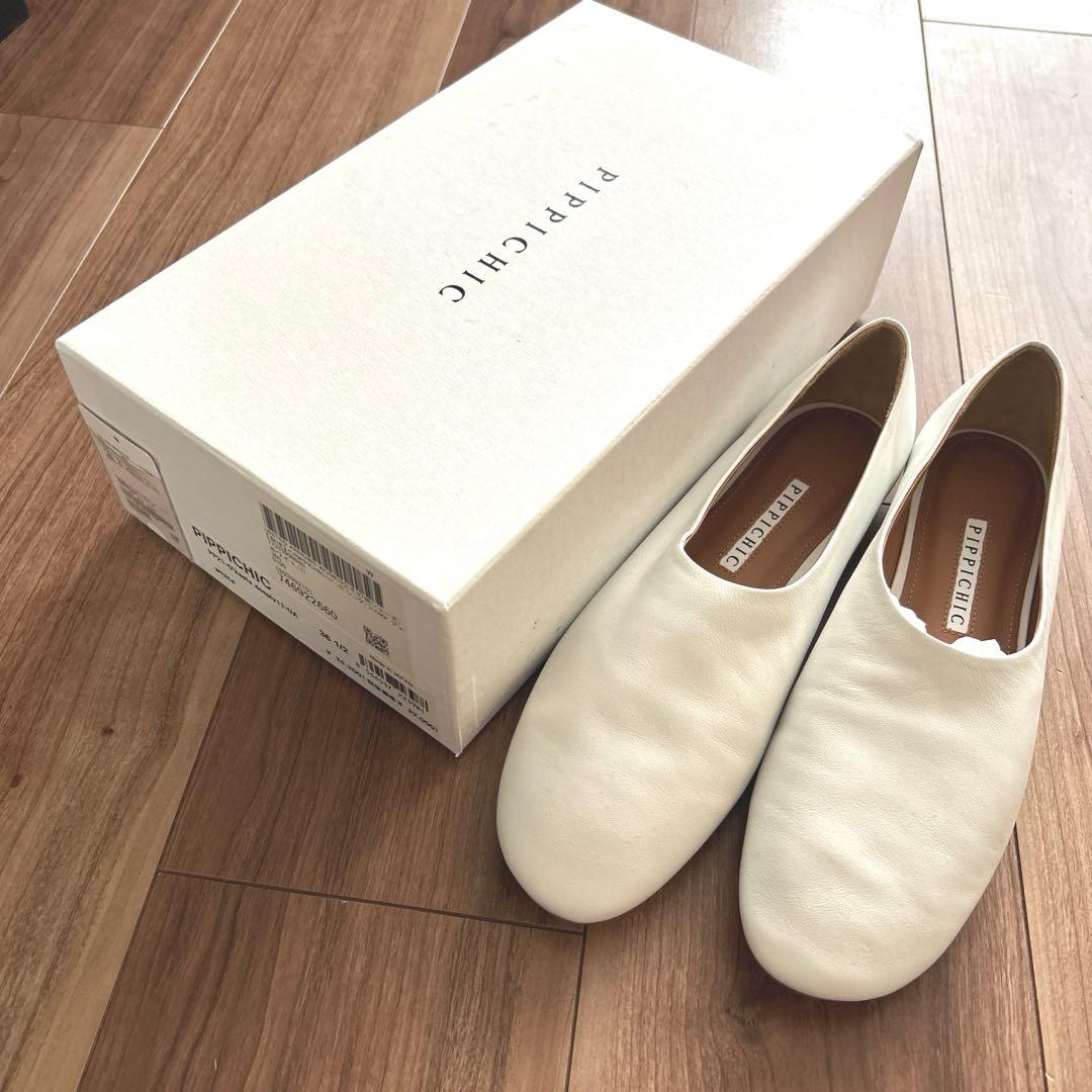 pippichicホワイト フラットシューズ　OKFディープフラットシューズ