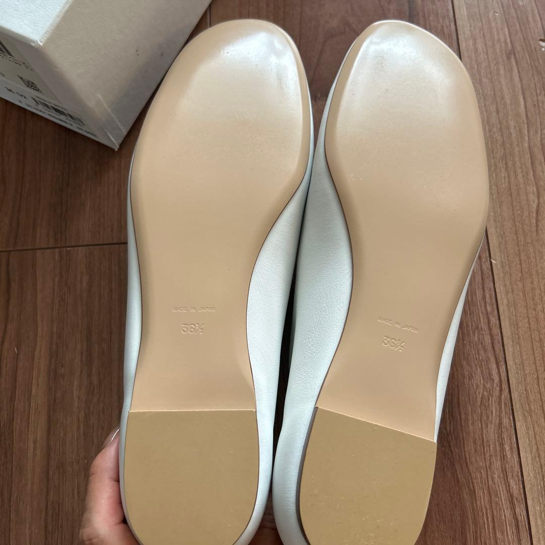 pippichicホワイト フラットシューズ　OKFディープフラットシューズ