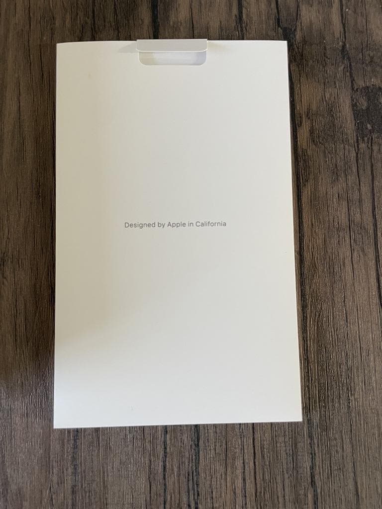 ②【美品】iPad Apple 第9世代　Wi-Fiモデル　64GB