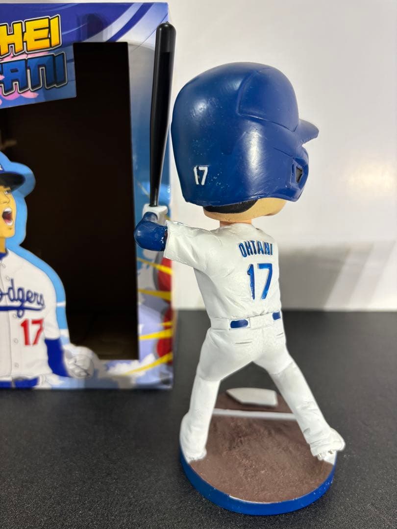 【大谷翔平】2024.5.16ドジャース移籍後初の球場配布ボブルヘッド 白 本物