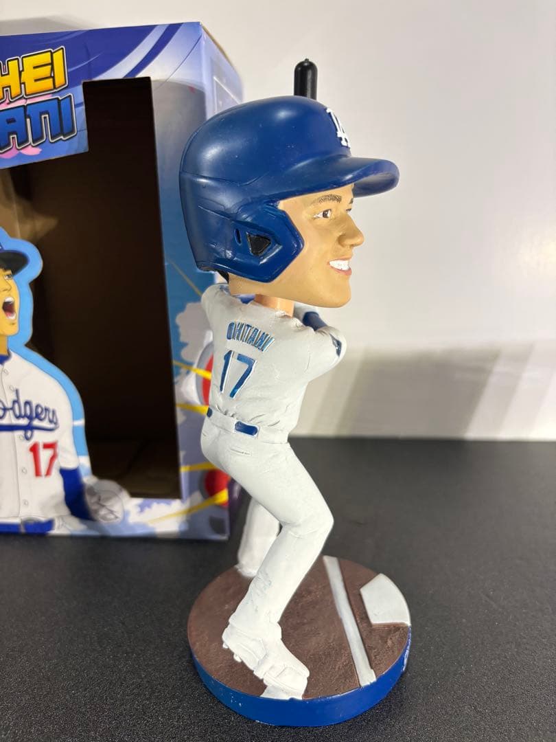 【大谷翔平】2024.5.16ドジャース移籍後初の球場配布ボブルヘッド 白 本物