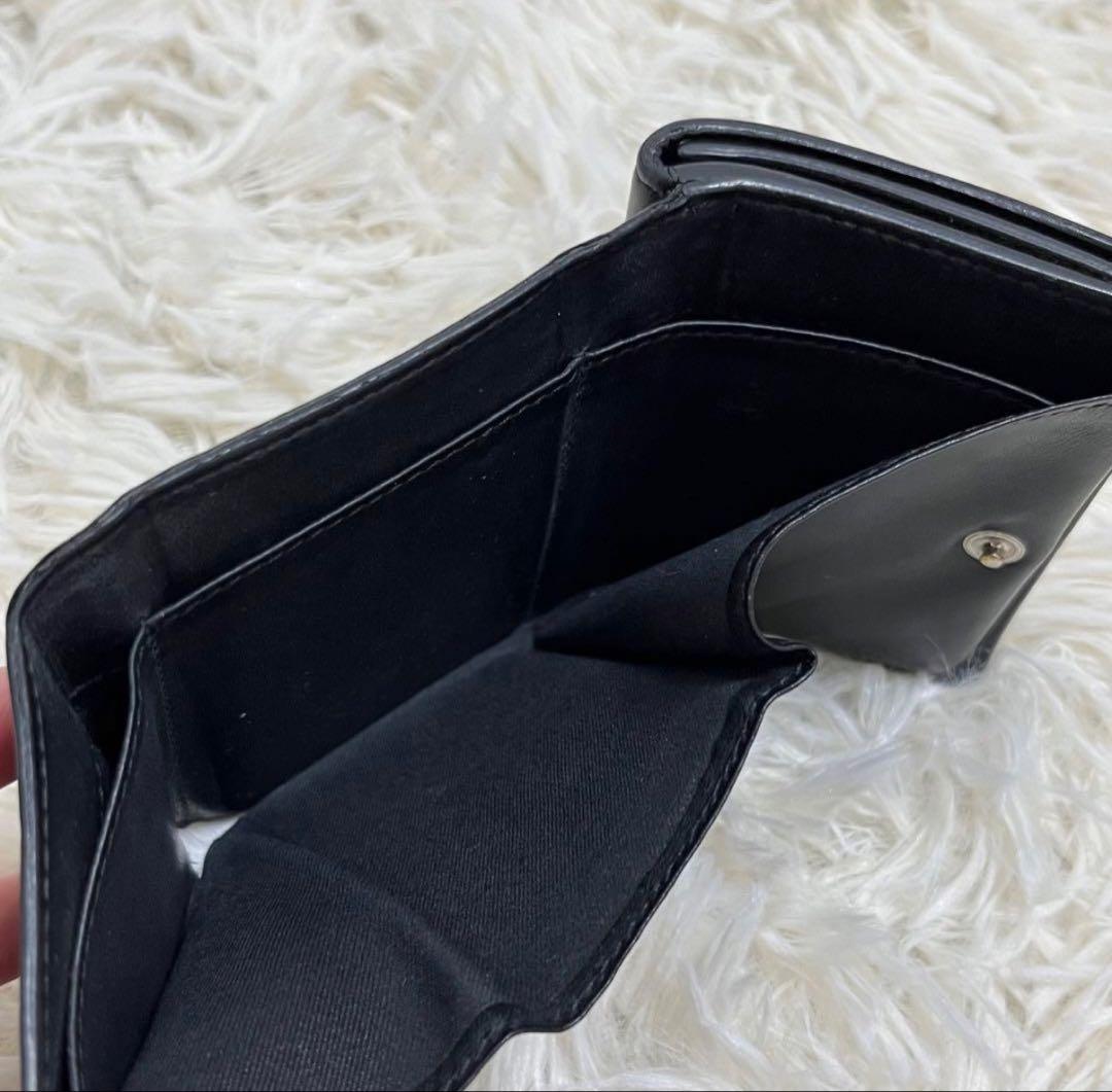 【購入から2日以内発送!】FENDI三つ折り財布