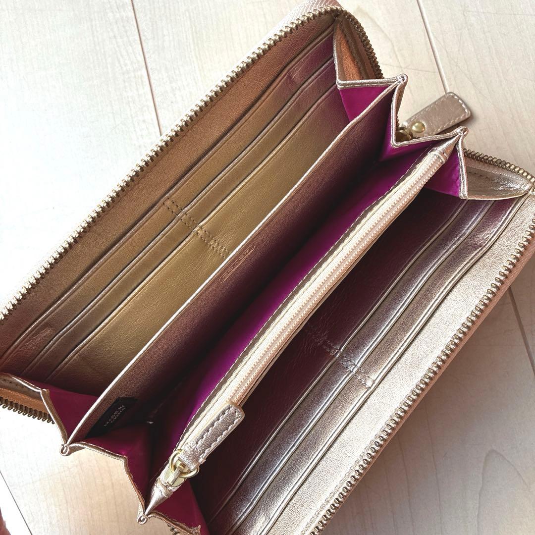 マッシーさま専用☆新品レア☆COACH☆ホースアンドキャリッジラウンドファスナー