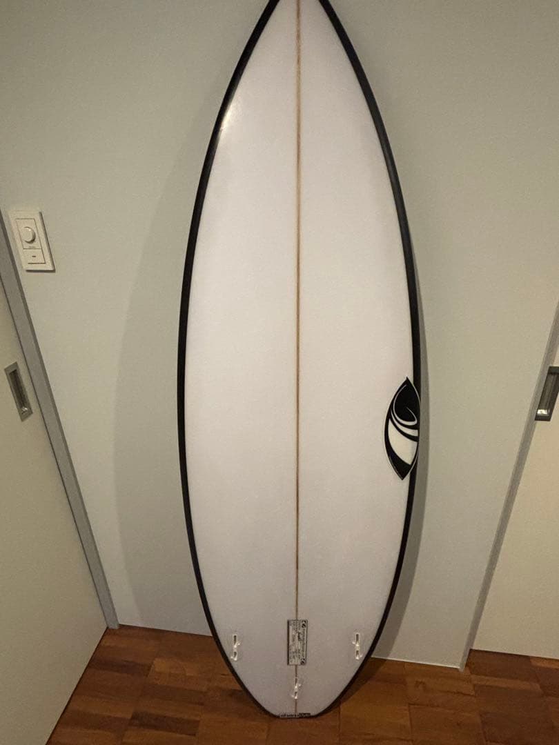 Sharp Eye 5'9\"ショートボード☆美品 フィン、リーシュセット