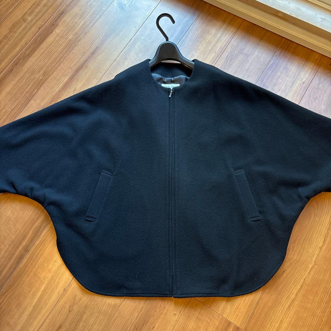 BEARDSLEY ウールポンチョコート　ブラック