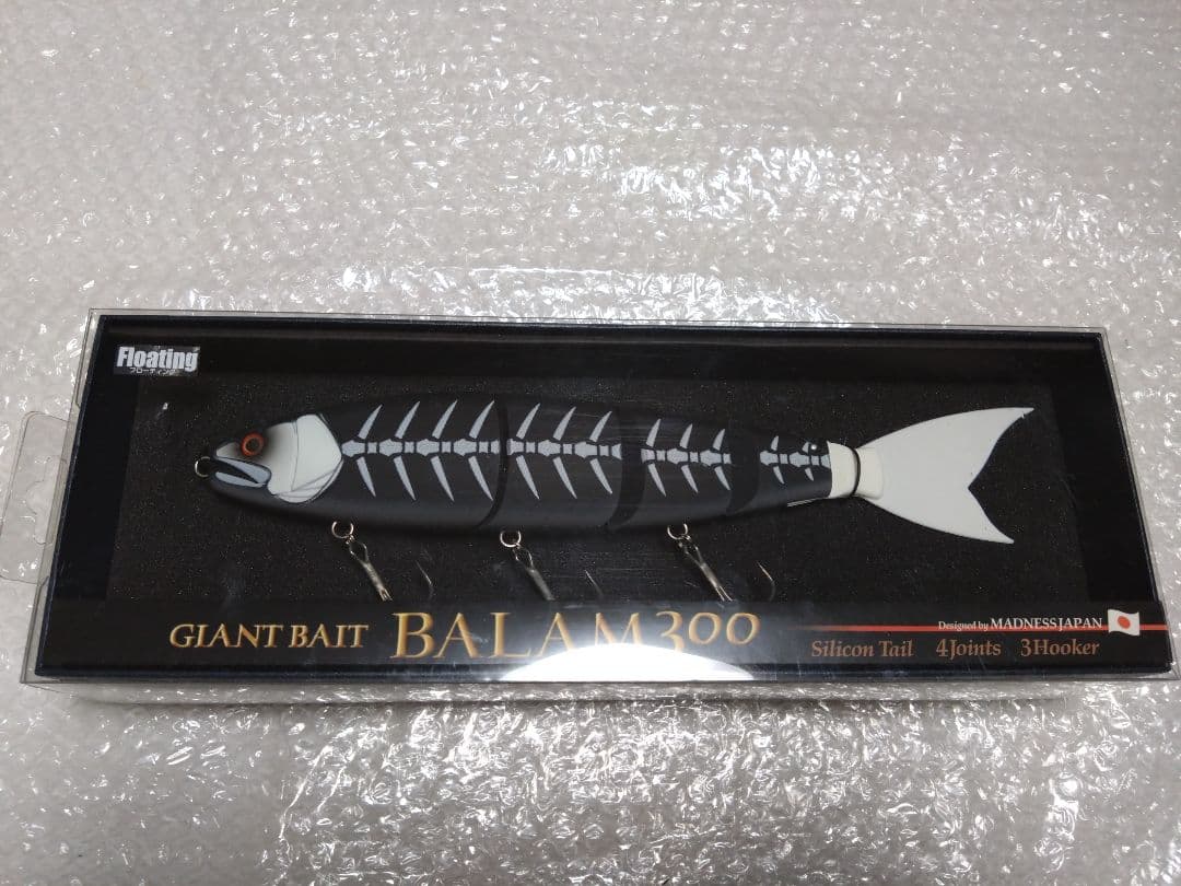 ●新品未使用● MADNESS BALAM300 サタンブラックボーン