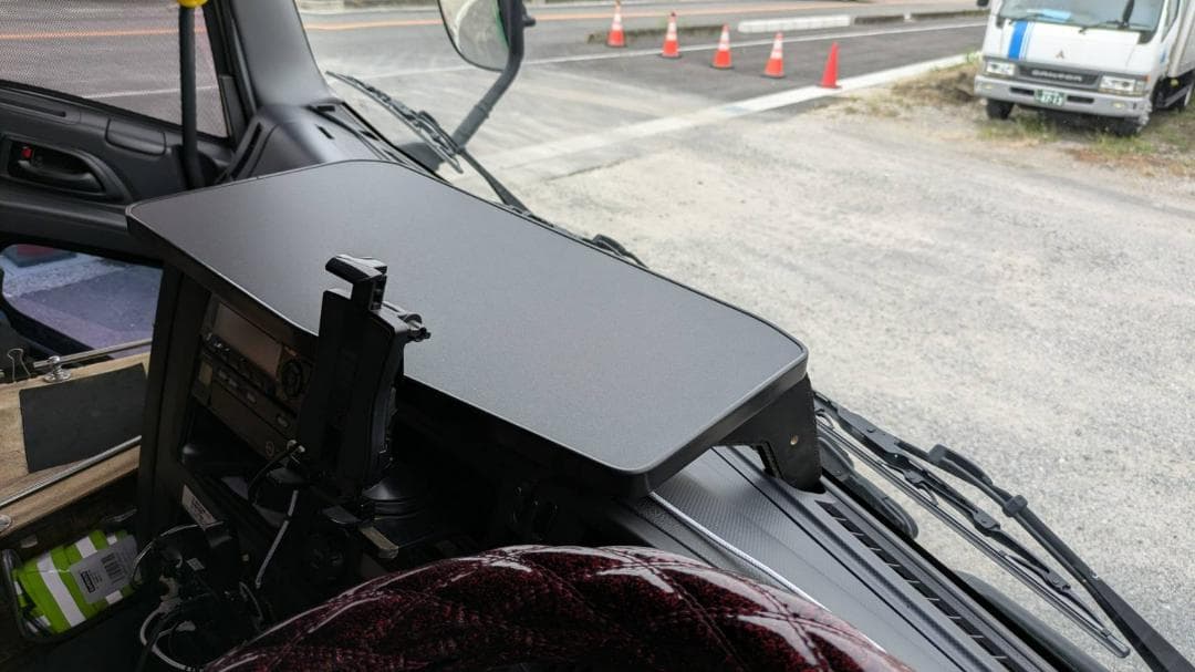 ISUZU ギガファイブスター専用 フロントセンターテーブル