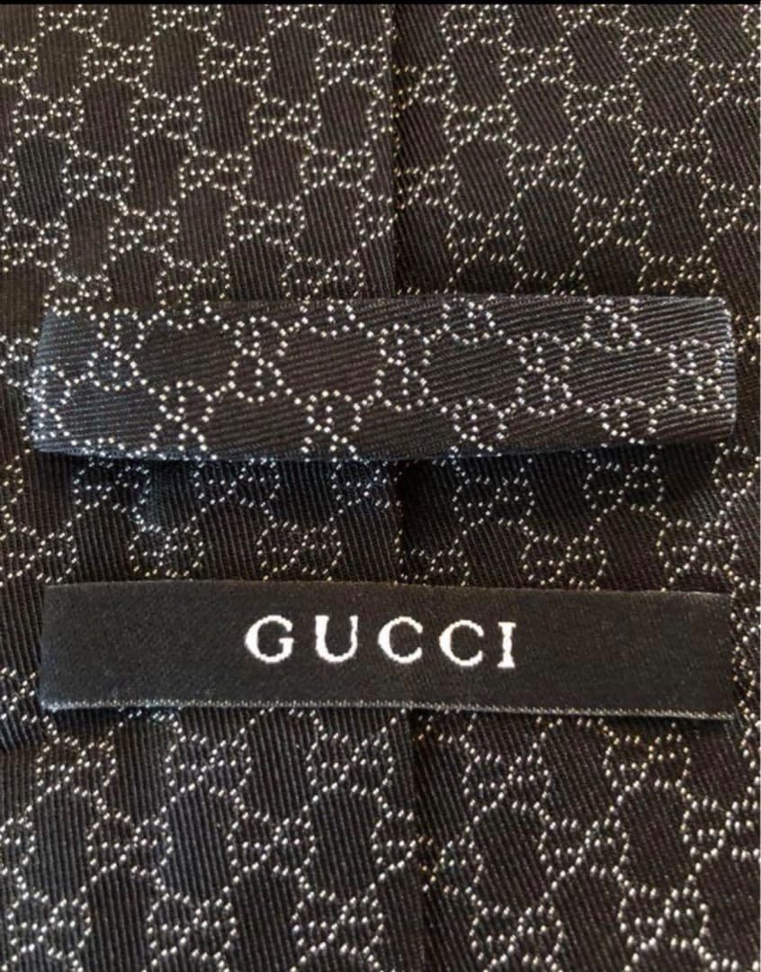 GUCCI ネクタイ　新品未使用