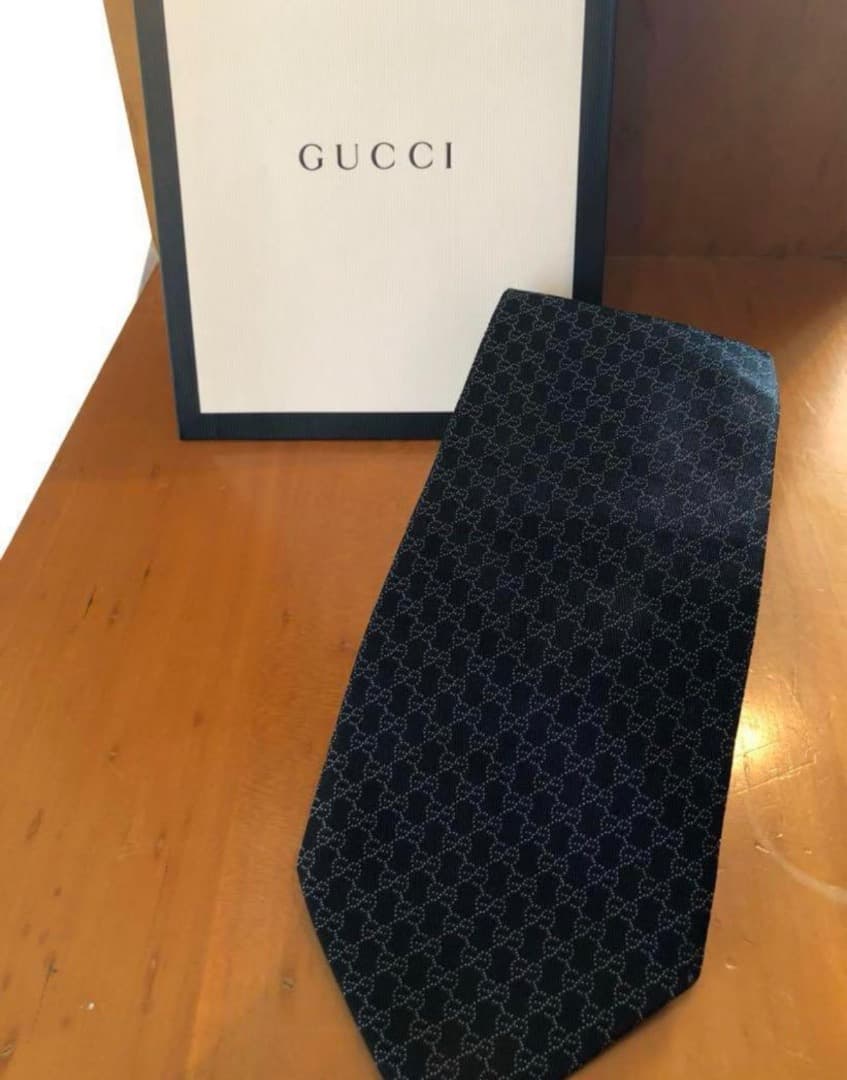 GUCCI ネクタイ　新品未使用