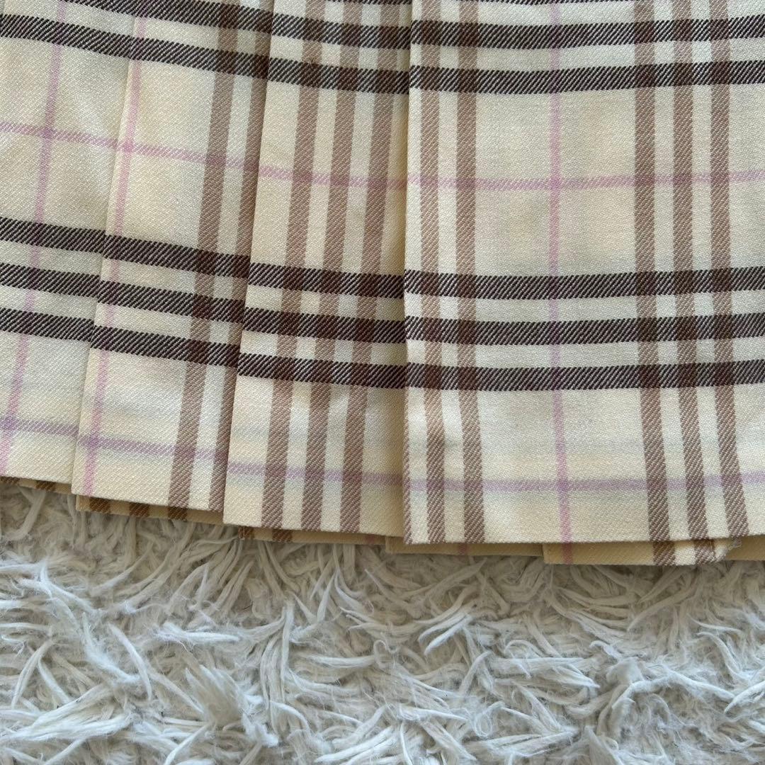 バーバリーブルーレーベル ノバチェック ベルト ミニスカート ホワイト y2k