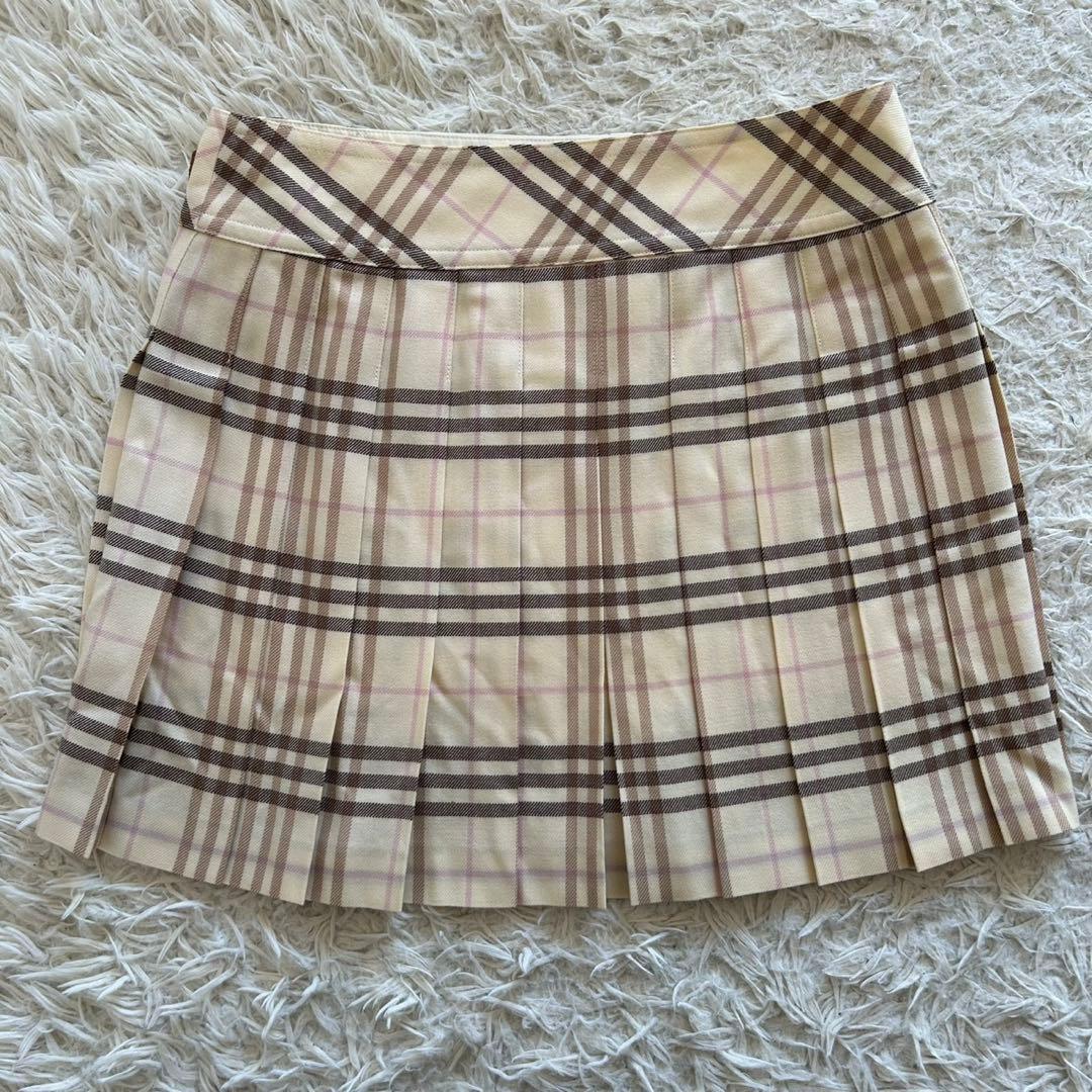 バーバリーブルーレーベル ノバチェック ベルト ミニスカート ホワイト y2k