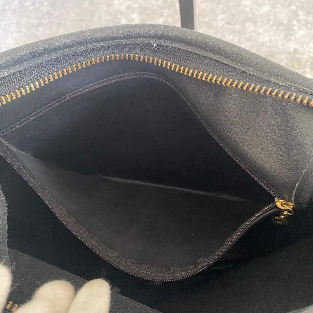 美品　オールドコーチ　ワンショルダーバッグ　オールレザー　金具　ブラック 黒