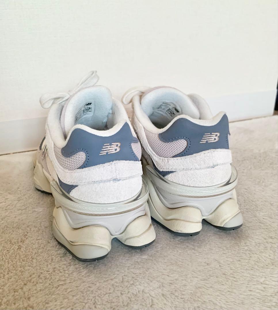 New Balance 9060 ホワイト/ネイビースニーカー