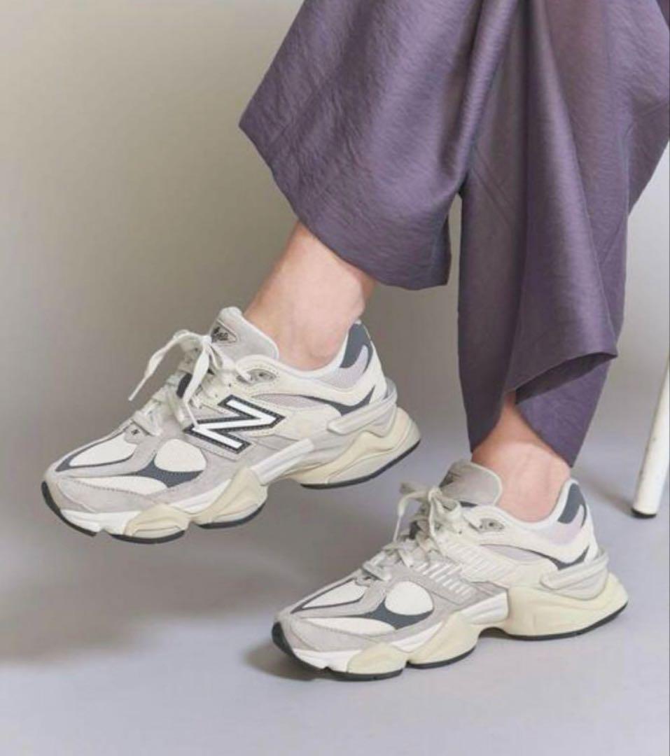 New Balance 9060 ホワイト/ネイビースニーカー