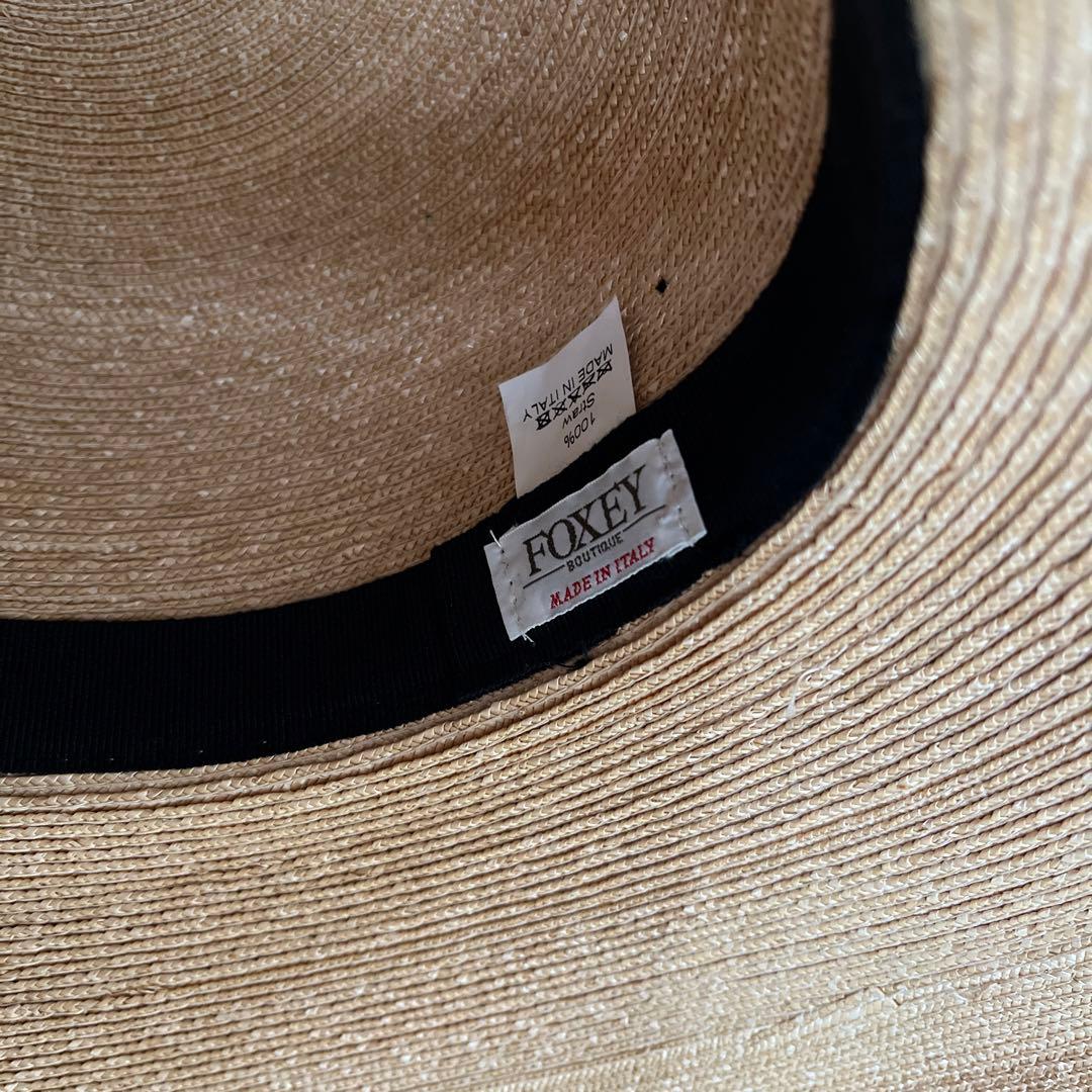 フォクシー黒リボン定番麦わら帽子ストローハット黒リボン付きお箱あり