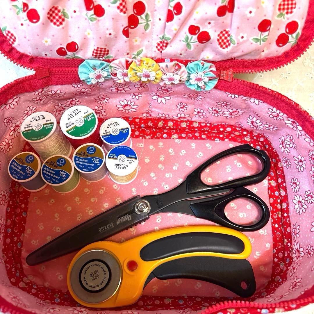 ♥︎ハンドメイド♥︎松山敦子さん生地使用パッチワークBIGバニティポーチ⚠️シワ有り‼️