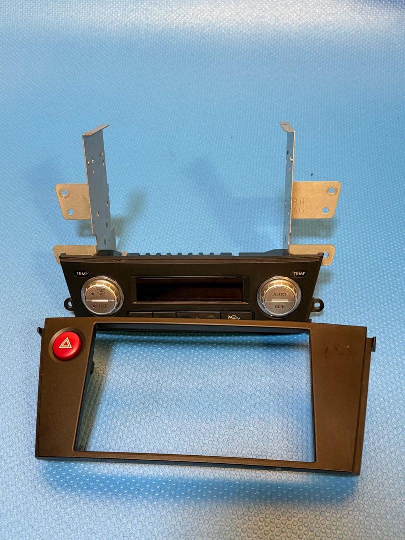 オーディオパネル ステー付 FH204DOP レガシィ