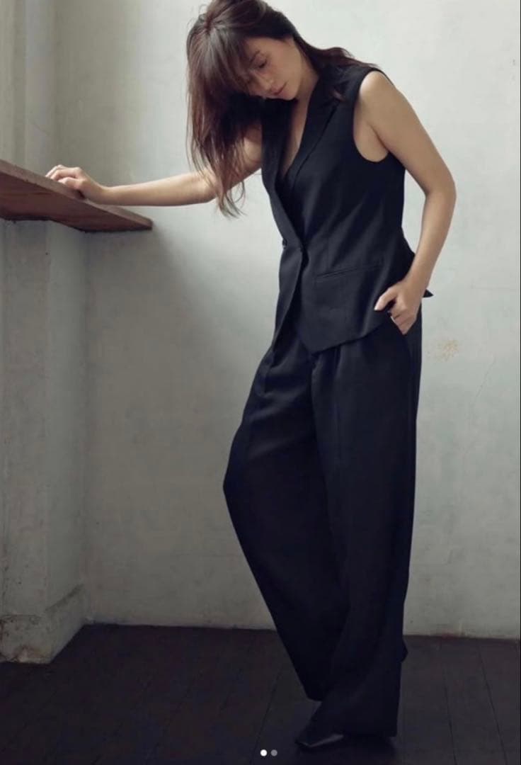 新品未使用　井川遥　ロワン　loin ネイビージレ