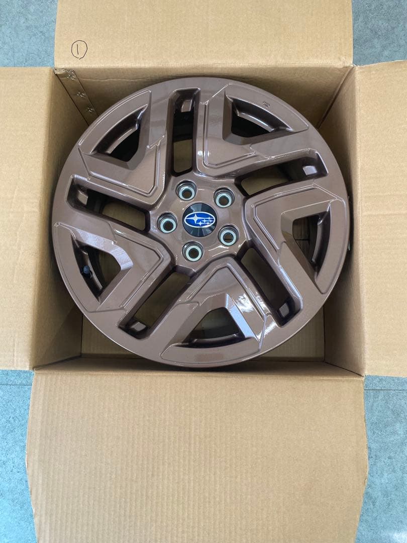 【SL型フォレスター新車外し】ブロンズ18インチ純正ホイール　1本目