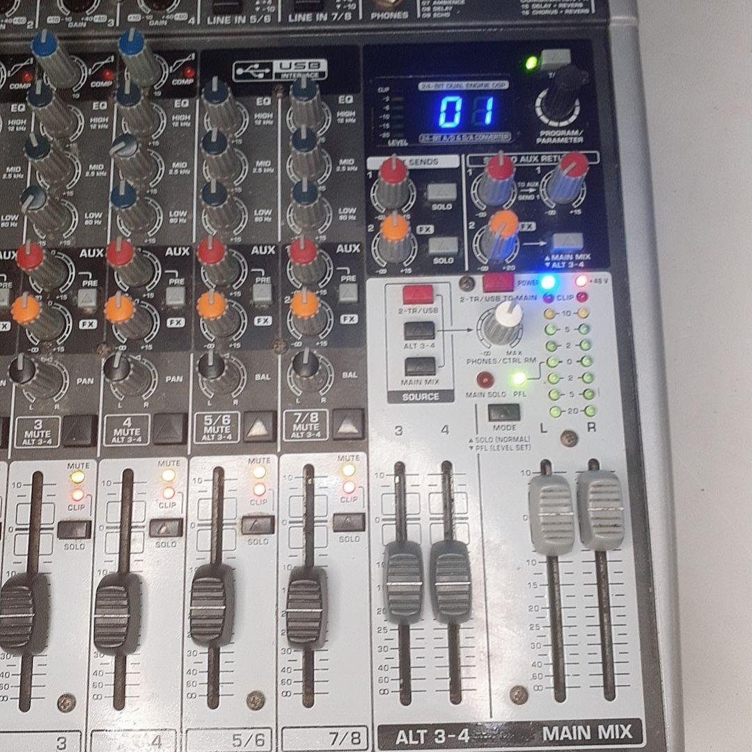 Behringer XENYX X1204USB アナログミキサー動作品