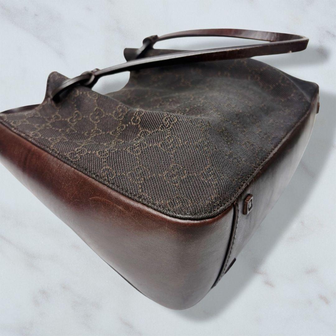 051 美品 GUCCI ハンドバッグ トートバッグ 肩掛け GG柄 n9