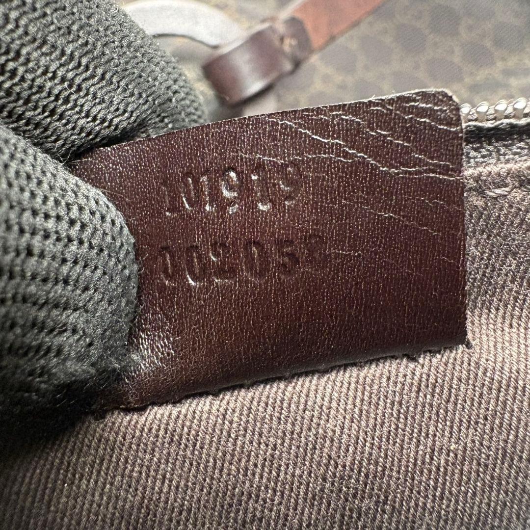 051 美品 GUCCI ハンドバッグ トートバッグ 肩掛け GG柄 n9