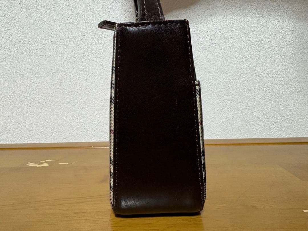 BURBERRY バーバリー ノバチェック ワンショルダーバック　ブラウン