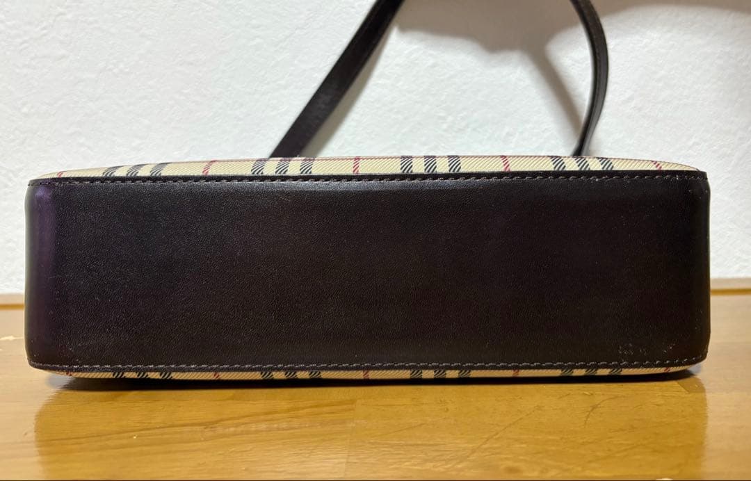 BURBERRY バーバリー ノバチェック ワンショルダーバック　ブラウン