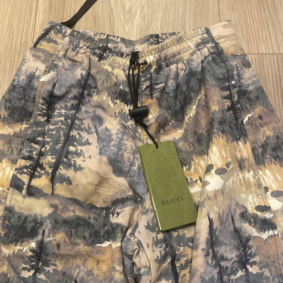 【新品未使用】グッチ　ノースフェイス　フォレスト柄パンツ　663742