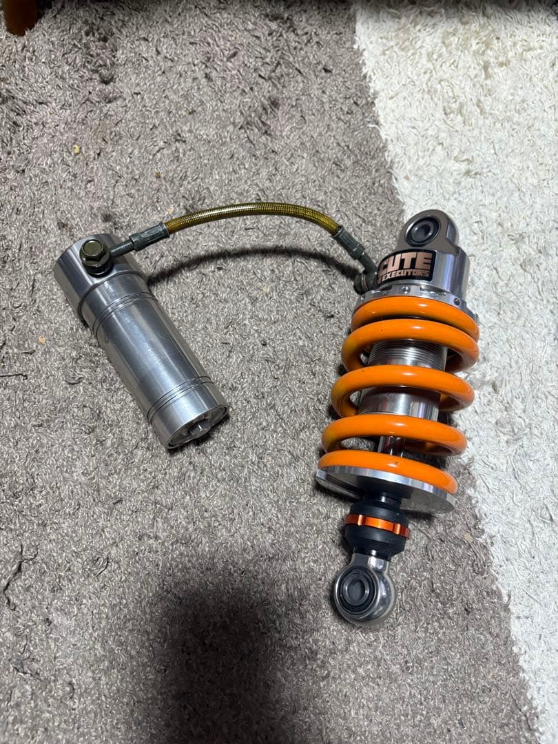 シフトアップ SHIFTUP リア サスペンション サス 美品　約220mm