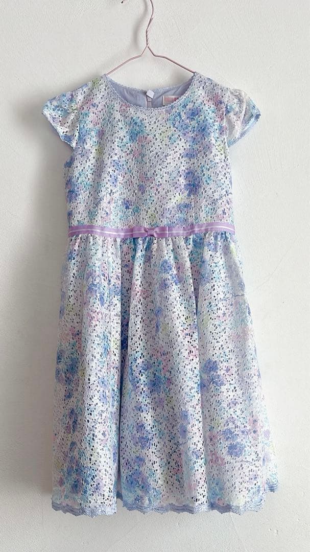 美品！メゾピアノ 花柄プリント　レースワンピース　140