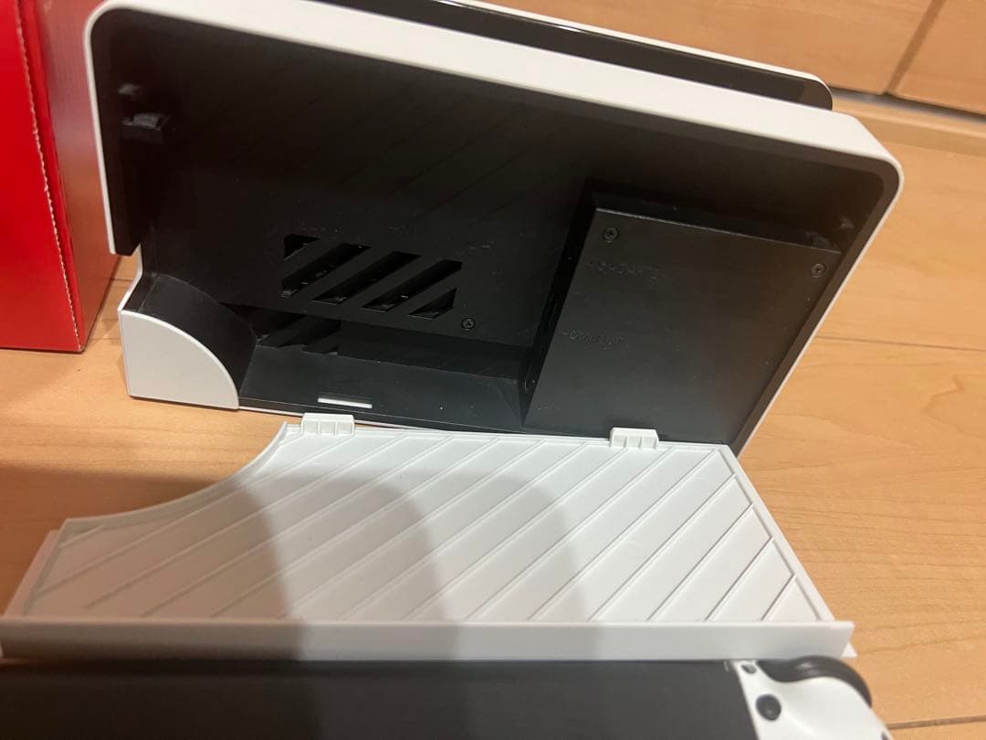 【完品】Nintendo Switch 本体 有機EL・ジョイコン付き