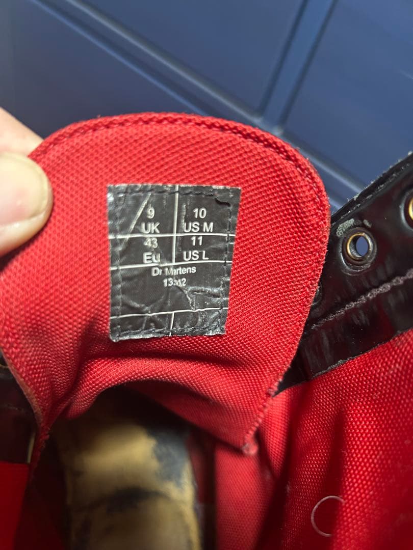 今週のみ出品‼️『希少』ドクターマーチン　イングランド製　10ホール　UK9
