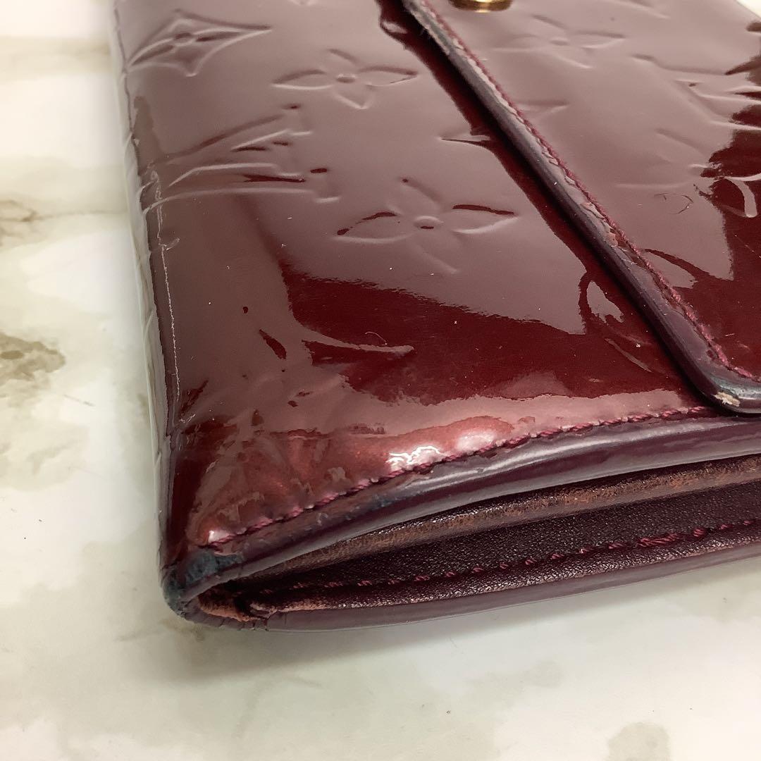 ルイヴィトン　Louis Vuitton ヴェルニ　ワインレッド 長財布