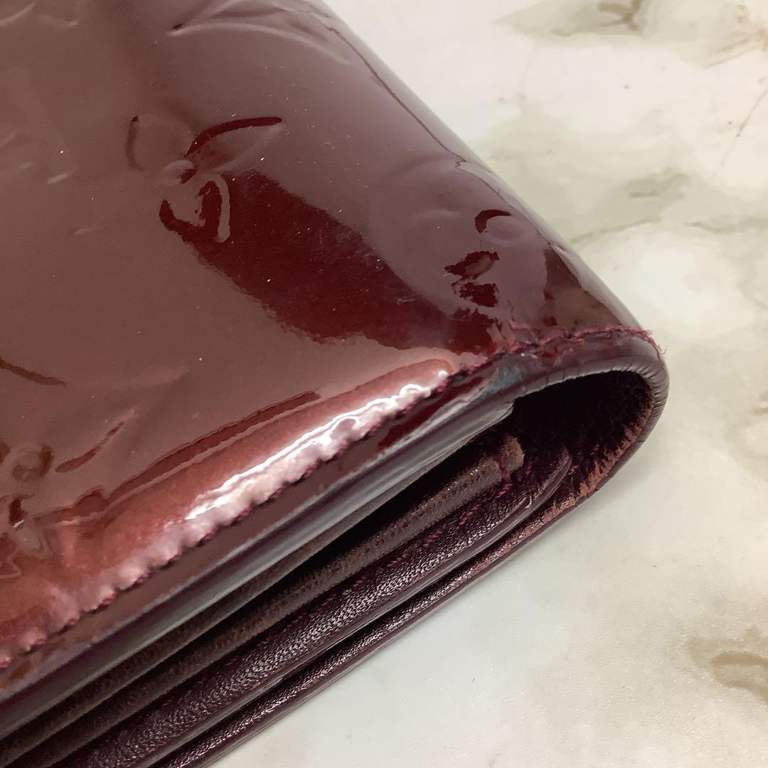 ルイヴィトン　Louis Vuitton ヴェルニ　ワインレッド 長財布