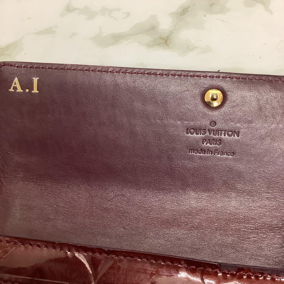 ルイヴィトン　Louis Vuitton ヴェルニ　ワインレッド 長財布