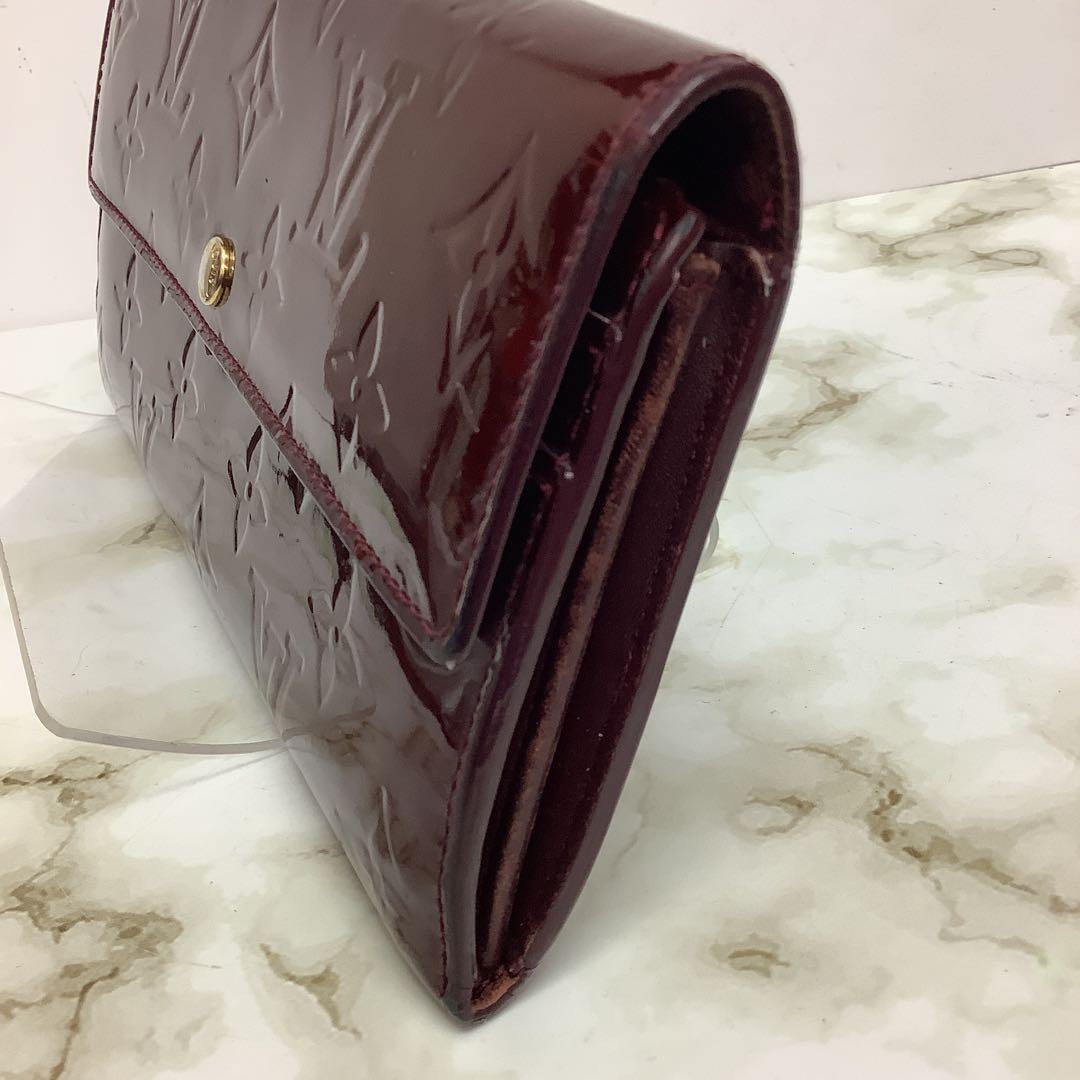ルイヴィトン　Louis Vuitton ヴェルニ　ワインレッド 長財布