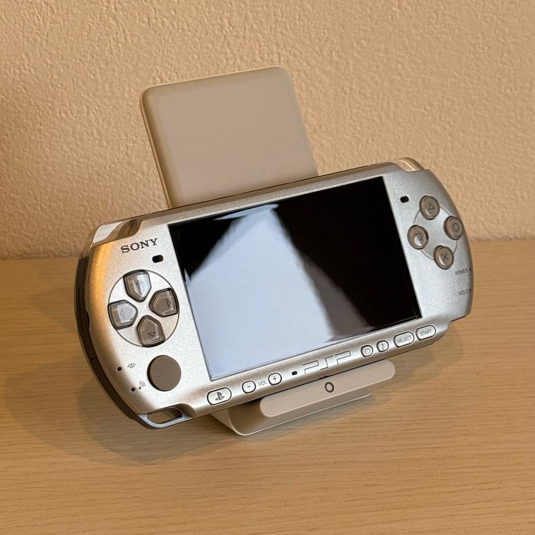 PSP-3000 ミスティック シルバー 3-071