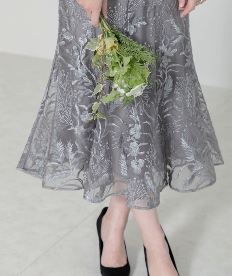 Leja レジャ 刺繍レース配色パイピングショルダーフリルドレス　S 結婚式