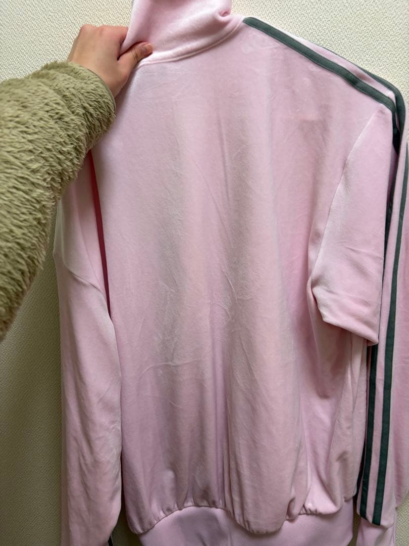 adidas ベロア ピンク ジップアップジャケット